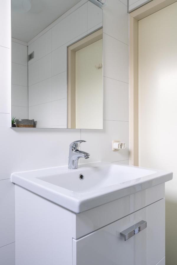 Appartement Senang, Resort Amelander Kaap ฮอลลุม ภายนอก รูปภาพ