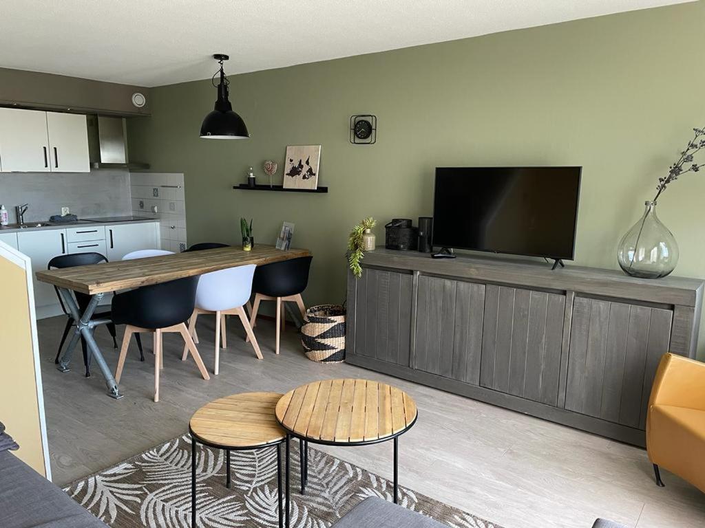 Appartement Senang, Resort Amelander Kaap ฮอลลุม ภายนอก รูปภาพ
